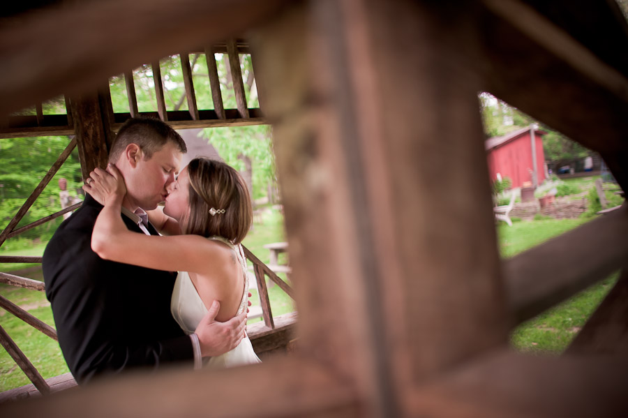 romantic moment at story inn wedding