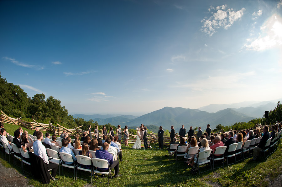 Mountaintop wedding photography at Wintergreen Resort in Virginia