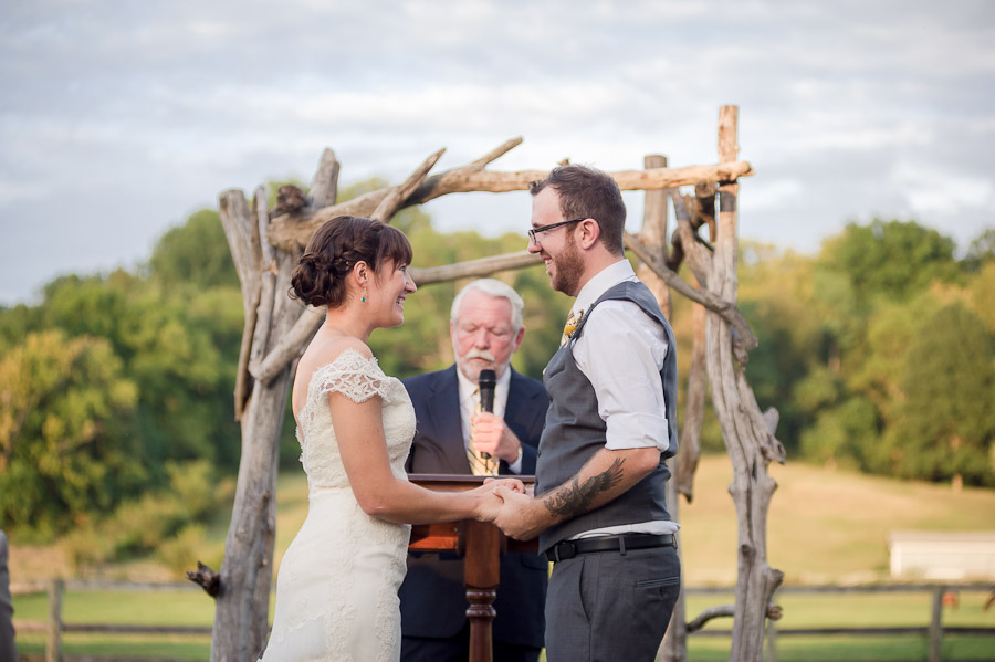 Gorgeous outdoor summer wedding at Gingerwoods in Louisville