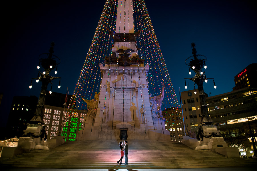 beautiful christmas themed engagement photos monument circle indianapolis indiana