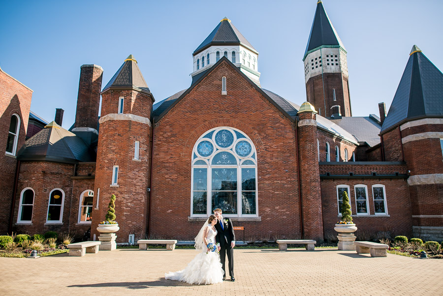 Indianapolis-Landmarks-Center-Wedding-Oak-Hill-Mansion-Hannah-Nathan-9